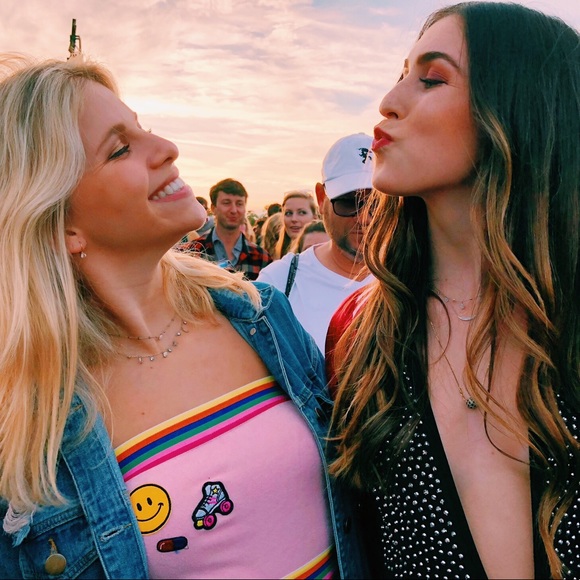 Meet your Posher, Gabi - Picture 6 of 8